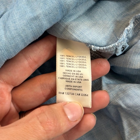 Cloth & Stone Chambray Denim Ombre Button Up Shirt Women's Size S - Picture 7 of 10